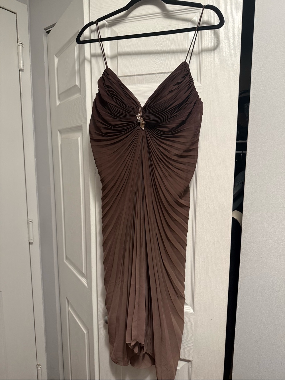 Elegant Brown Pleated Spaghetti Strap Dress